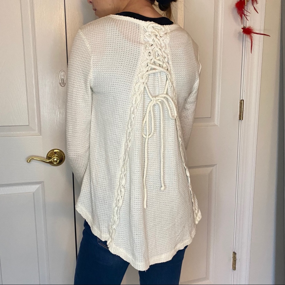 Beautiful Knox Rose Long Sleeve with pretty tie